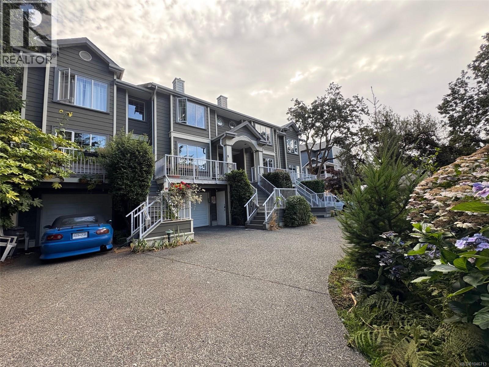 #2 906 Admirals Rd - 38