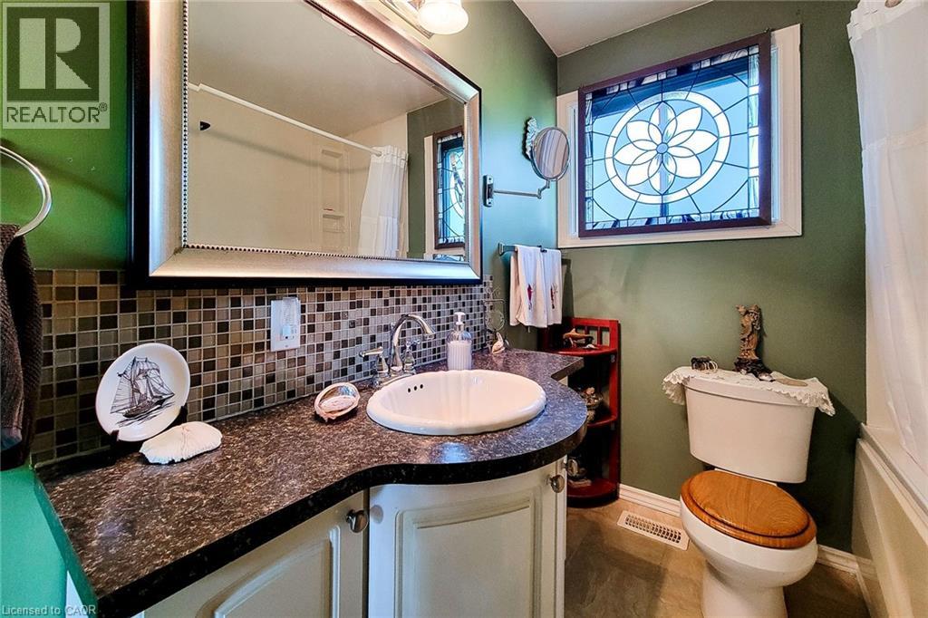 2990 POPLAR Avenue - Image 24