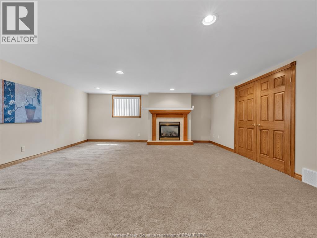 89 Peter AVENUE - 19