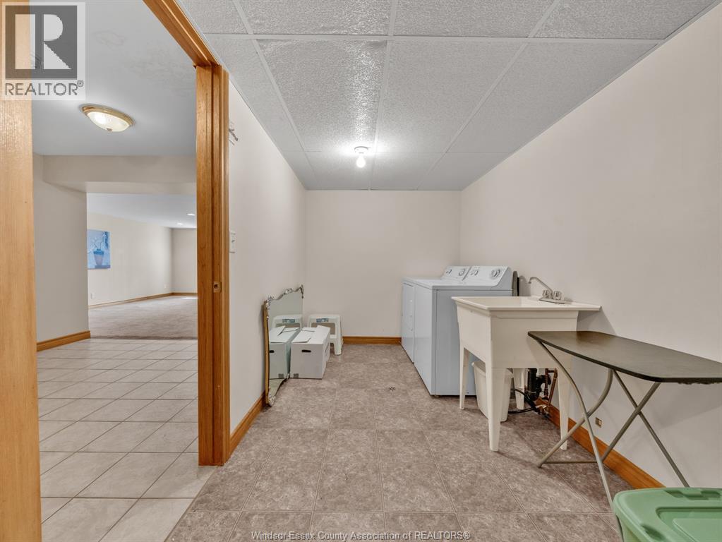 89 Peter AVENUE - 26