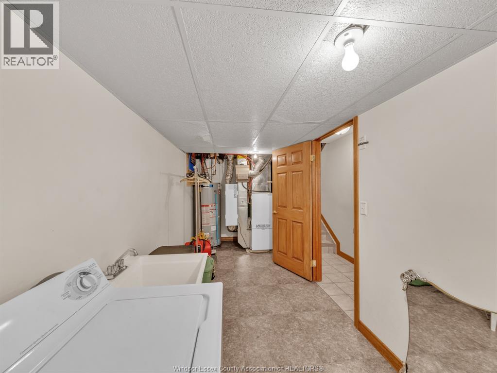 89 Peter AVENUE - 27