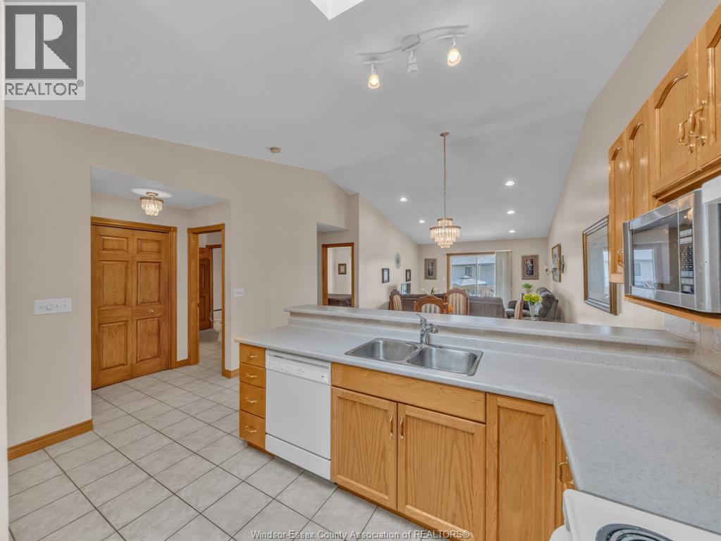 89 Peter AVENUE - Image 3