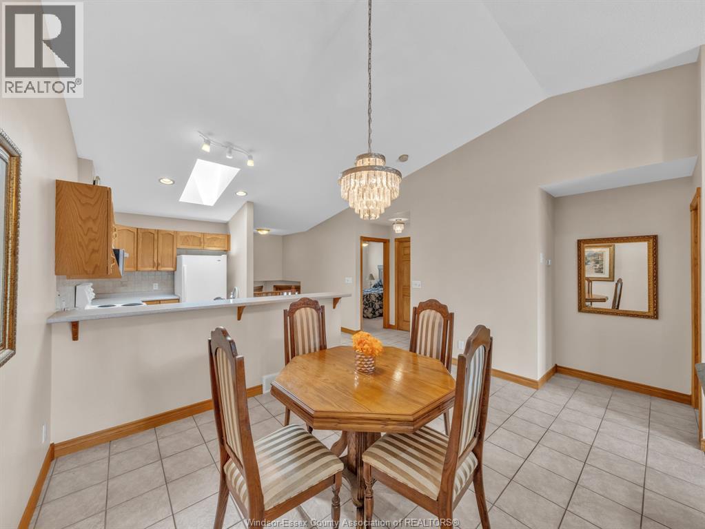 89 Peter AVENUE - 7