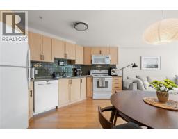207 1155 Yates St, Victoria, BC V8V3N1 Photo 13