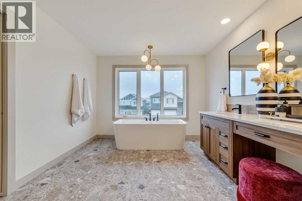 680 Sixmile Crescent S - Image 20