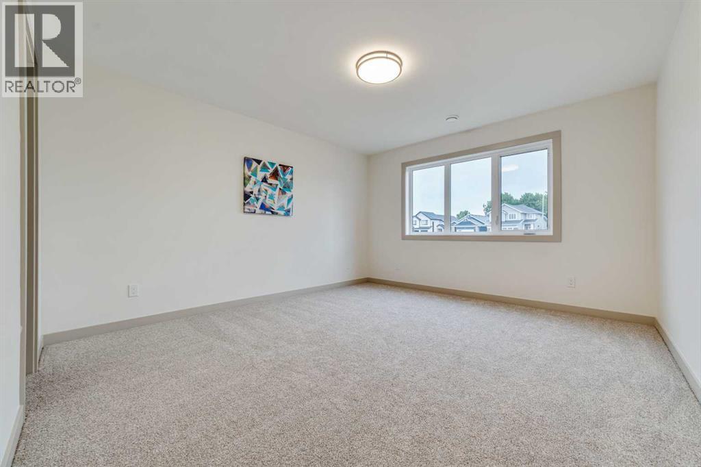 680 Sixmile Crescent S - Image 42