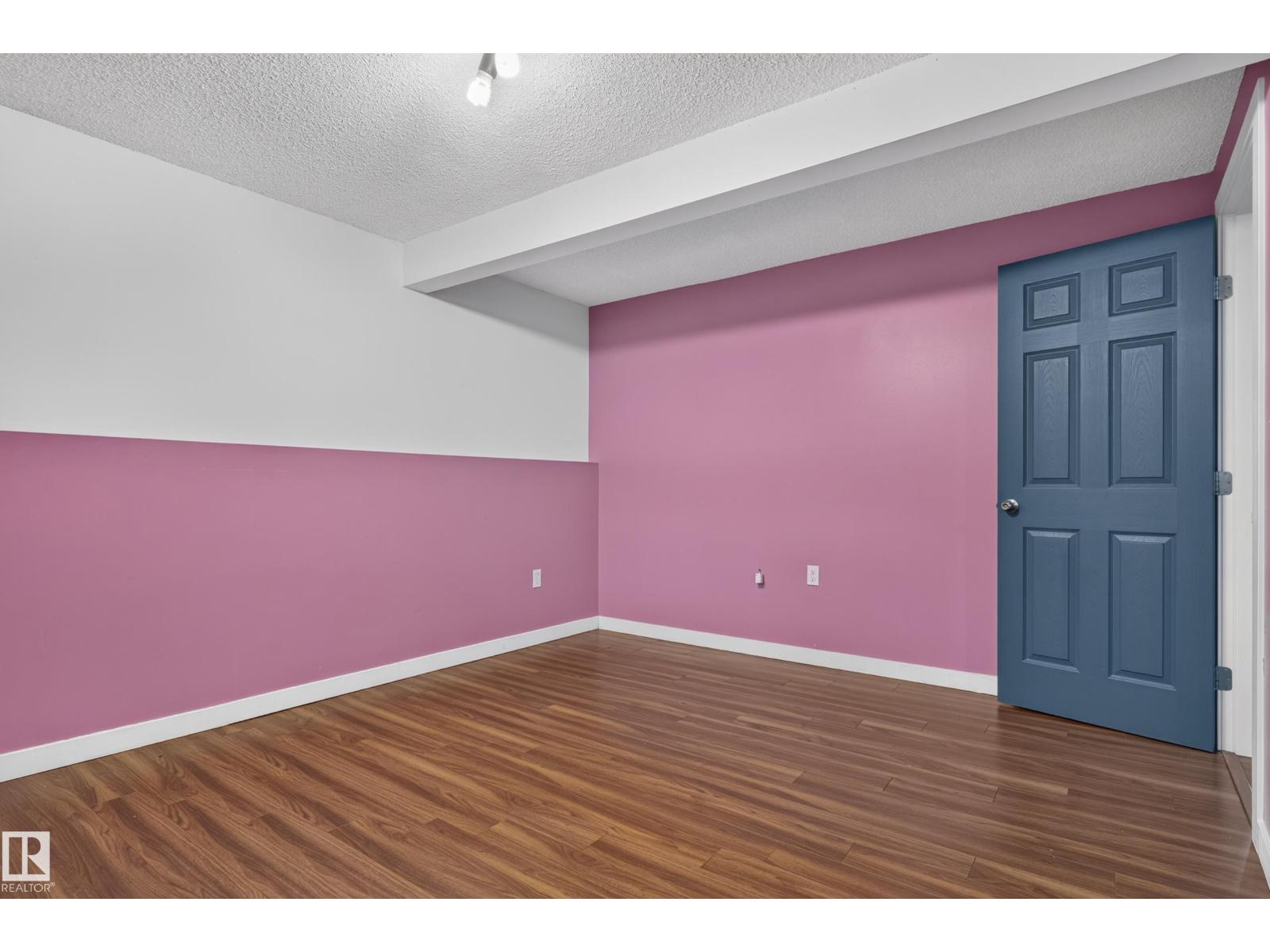 4628 37 AV NW - Image 54