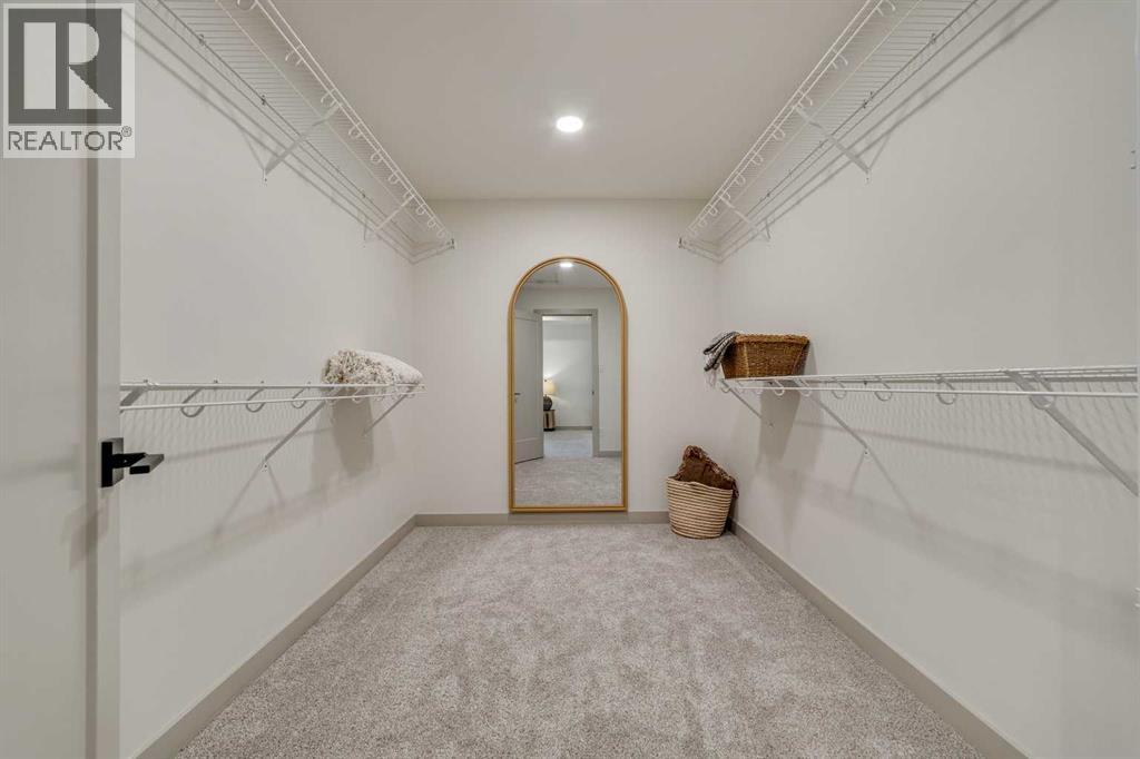 680 Sixmile Crescent S - Image 25