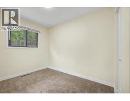 1963 Harrison Way, Kamloops, BC V1S1M8 Photo 17