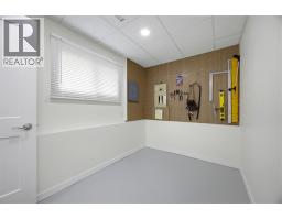 1963 Harrison Way, Kamloops, BC V1S1M8 Photo 28