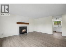 Mud room - 1963 Harrison Way, Kamloops, BC V1S1M8 Photo 6
