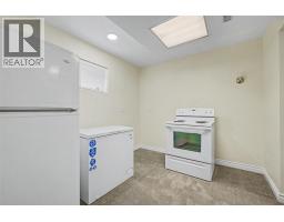 1963 Harrison Way, Kamloops, BC V1S1M8 Photo 22