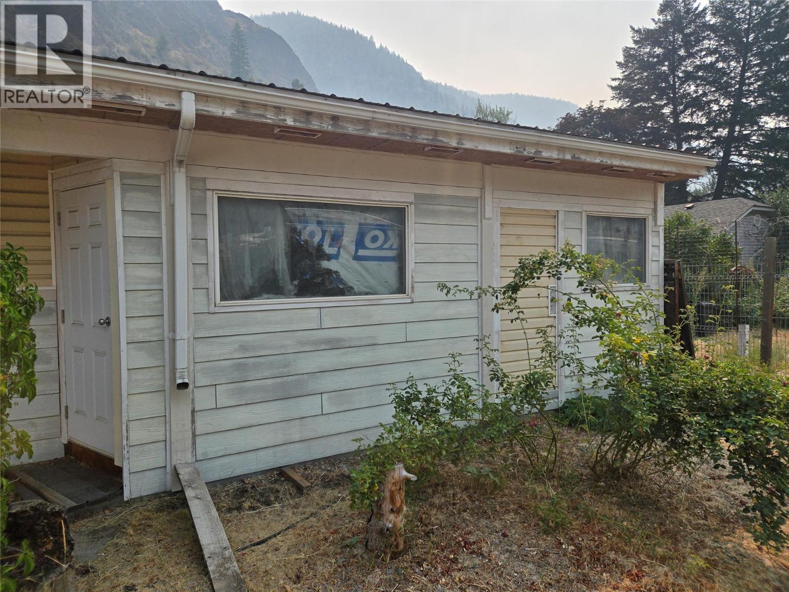 2633 5th Street - 13