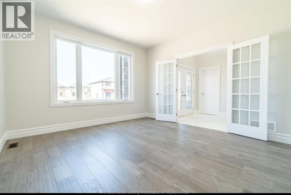 189 WHELAN DRIVE - Image 4