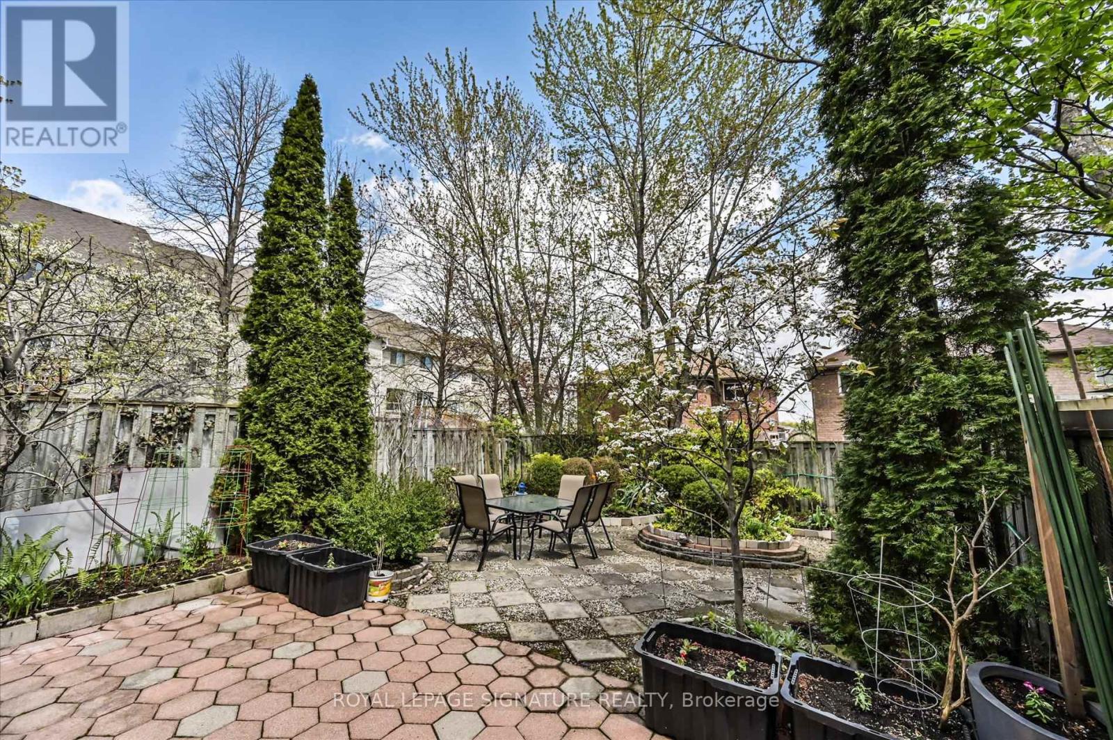 5481 PALMERSTON CRESCENT - 44