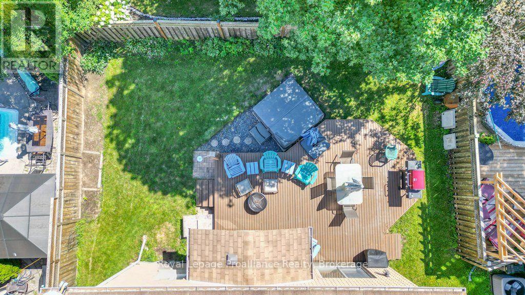 14 PARKER DRIVE - 44