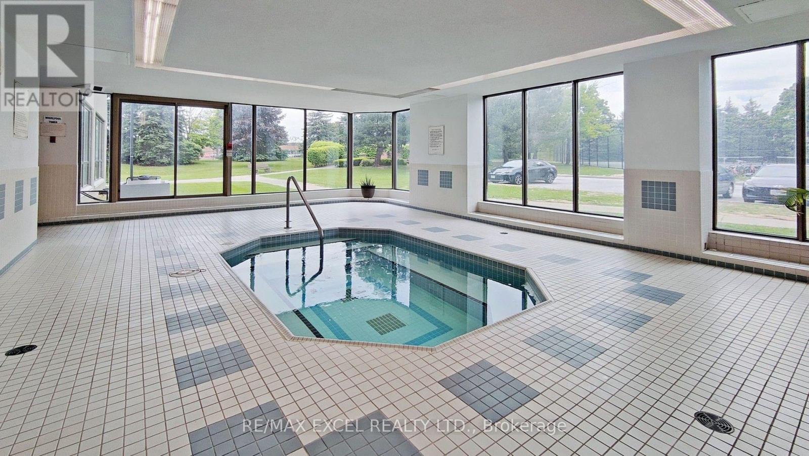 #906 30 THUNDER GROVE - Image 44