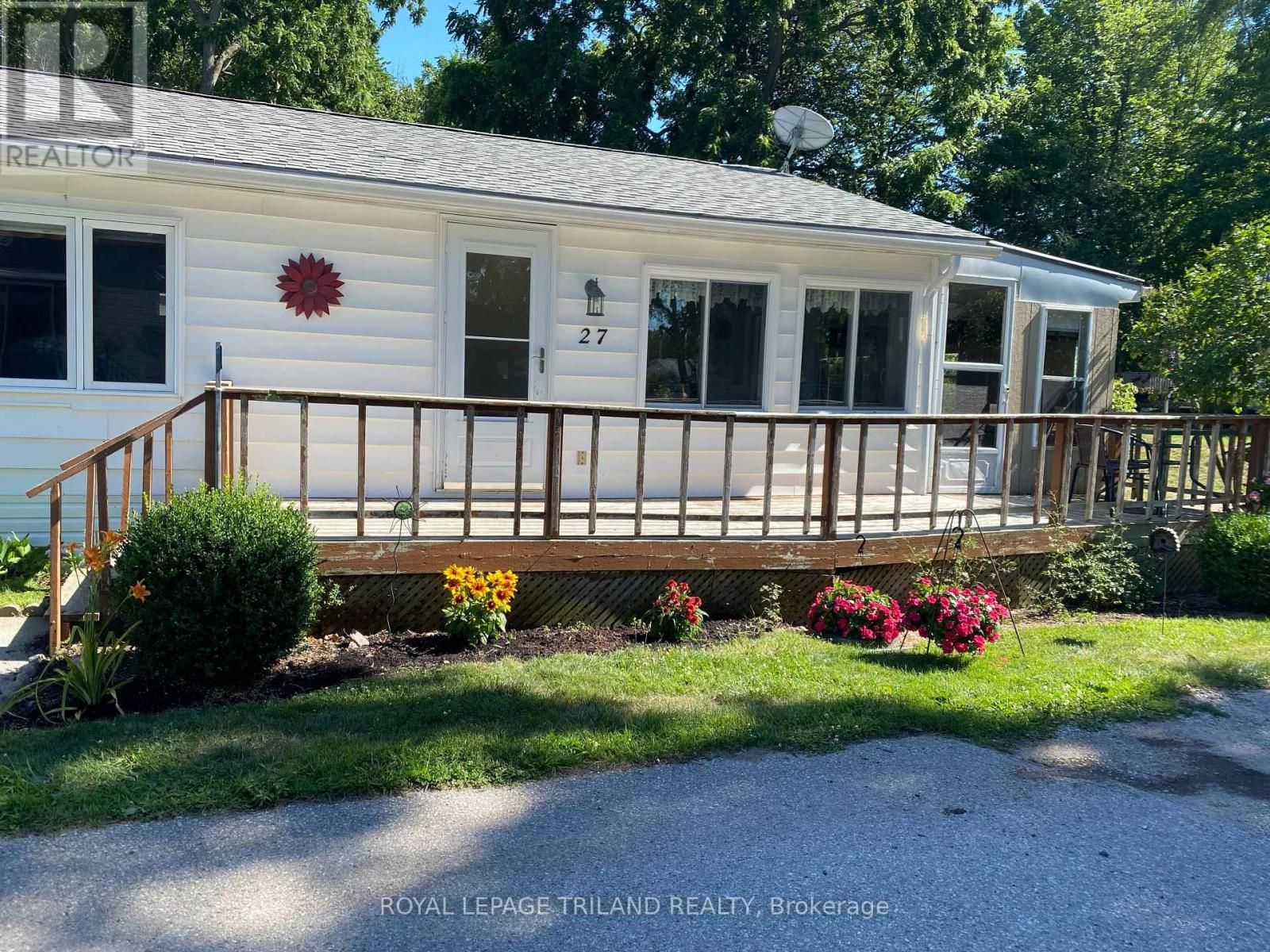 27 - 9385 IPPERWASH ROAD
