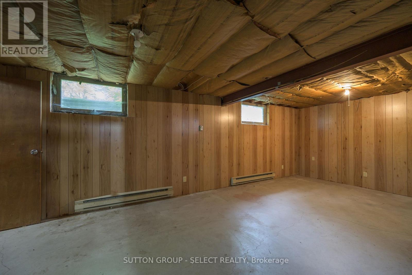 850 COMMISSIONERS ROAD W - Image 39