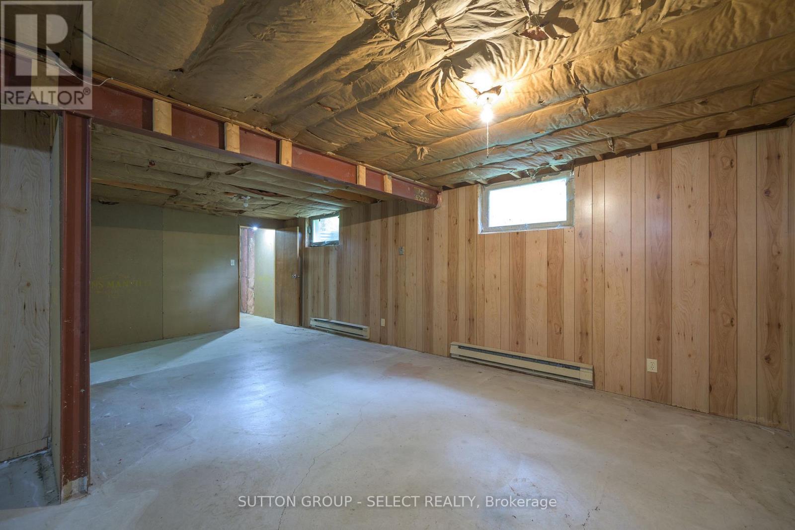 850 COMMISSIONERS ROAD W - Image 41