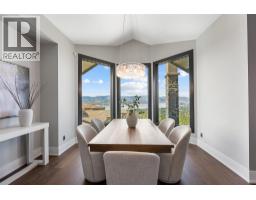 Mud room - 846 Clarance Avenue, Kelowna, BC V1W5H4 Photo 17