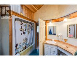 2pc Bathroom - 143 Stage Coach Road, Keremeos, BC V0X1N6 Photo 21