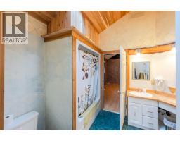 3pc Ensuite bath - 143 Stage Coach Road, Keremeos, BC V0X1N6 Photo 20