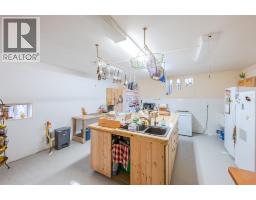 5pc Bathroom - 143 Stage Coach Road, Keremeos, BC V0X1N6 Photo 11