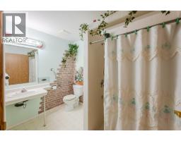 Kitchen - 143 Stage Coach Road, Keremeos, BC V0X1N6 Photo 15