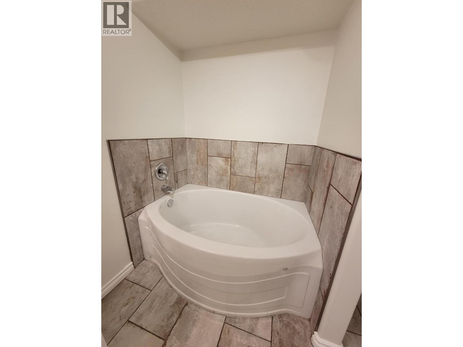 6708 Currier Road - 17