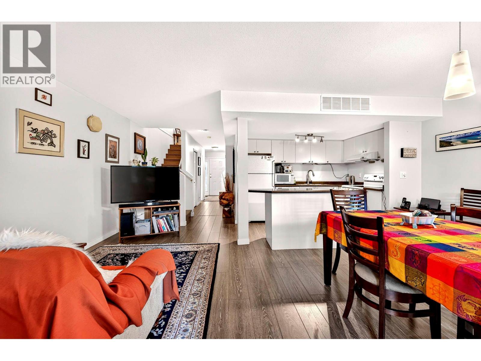 #2 2050 QU'APPELLE Boulevard - Image 17