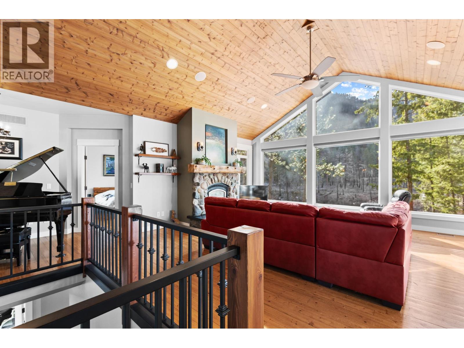 4802 Trepanier Road, Peachland
