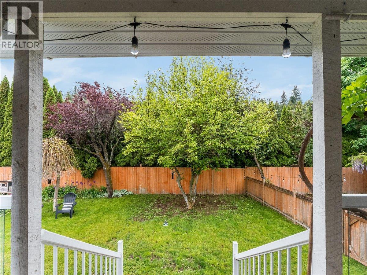 2116 Columbia Avenue, Castlegar