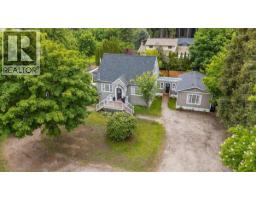 2116 Columbia Avenue, Castlegar, BC V1N2X1 Photo 77