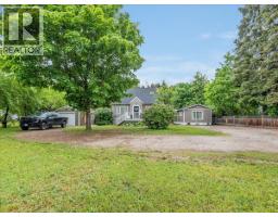 2116 Columbia Avenue, Castlegar, BC V1N2X1 Photo 52