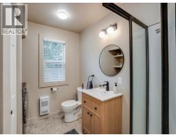 2116 Columbia Avenue, Castlegar, BC V1N2X1 Photo 40