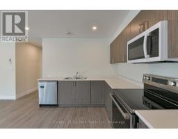 2 (upper) - 165 Barrie Road, Orillia, ON L3V2P6 Photo 14