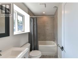 2 (upper) - 165 Barrie Road, Orillia, ON L3V2P6 Photo 25