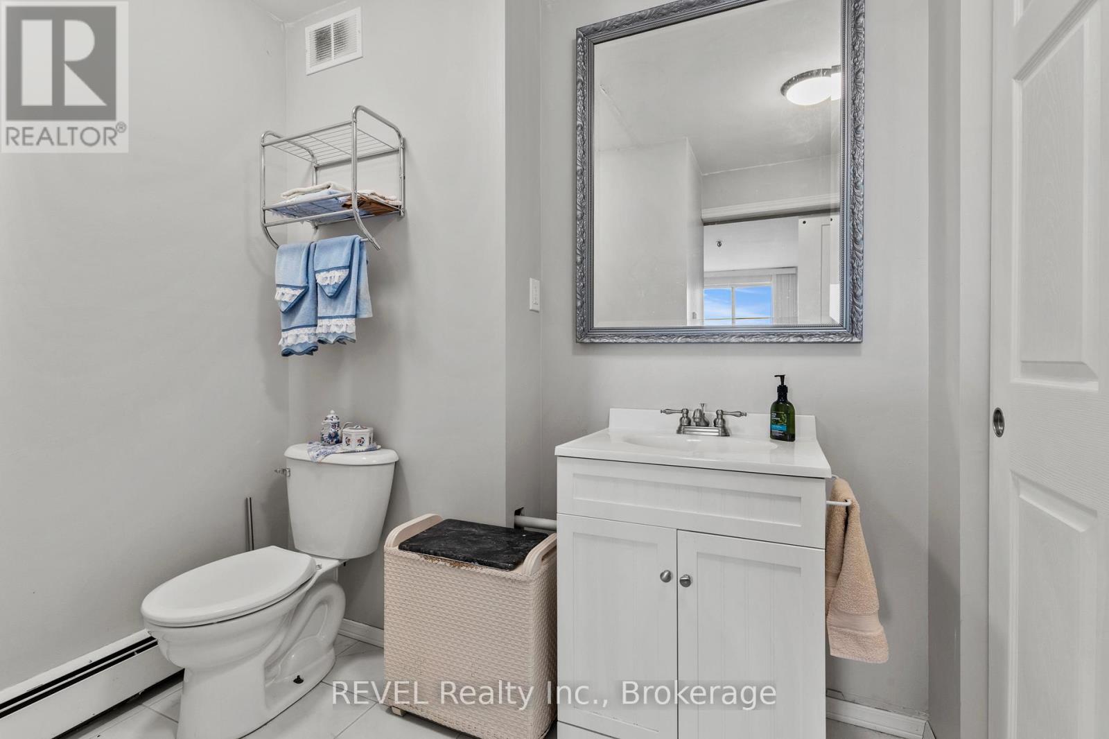 #401 3955 PORTAGE ROAD - Image 20