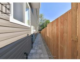 2 (upper) - 165 Barrie Road, Orillia, ON L3V2P6 Photo 27