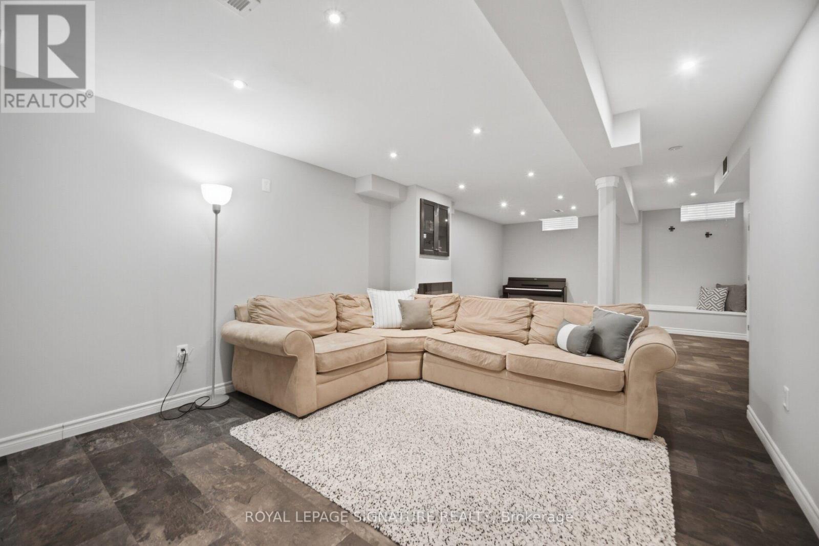 3059 FERGUSON DRIVE - 43