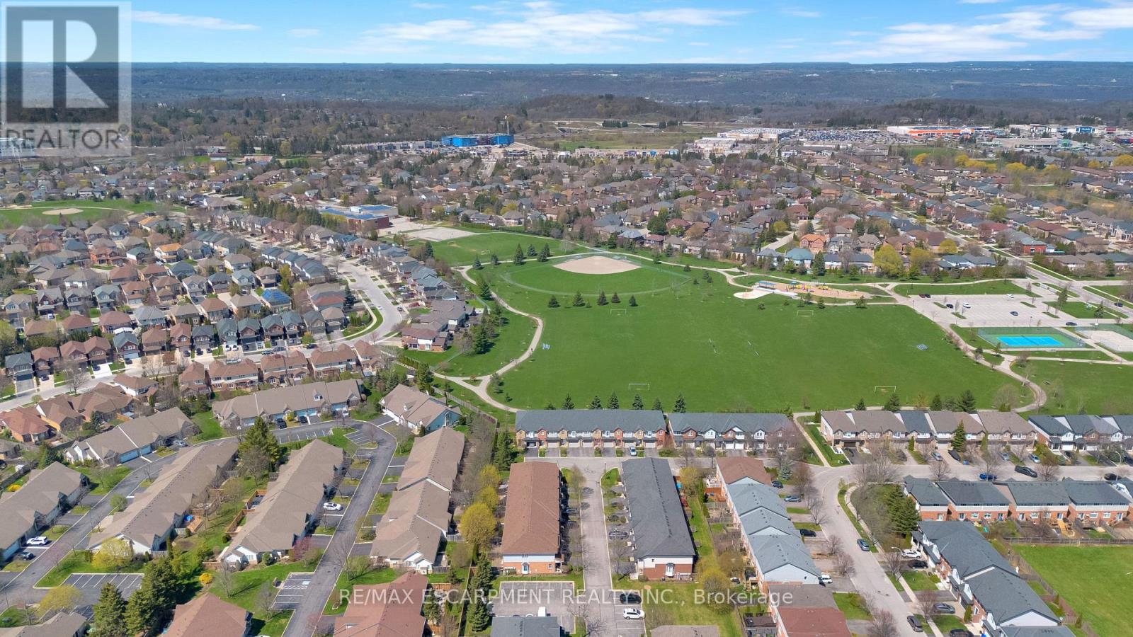 #8 232 STONEHENGE DRIVE - Image 39