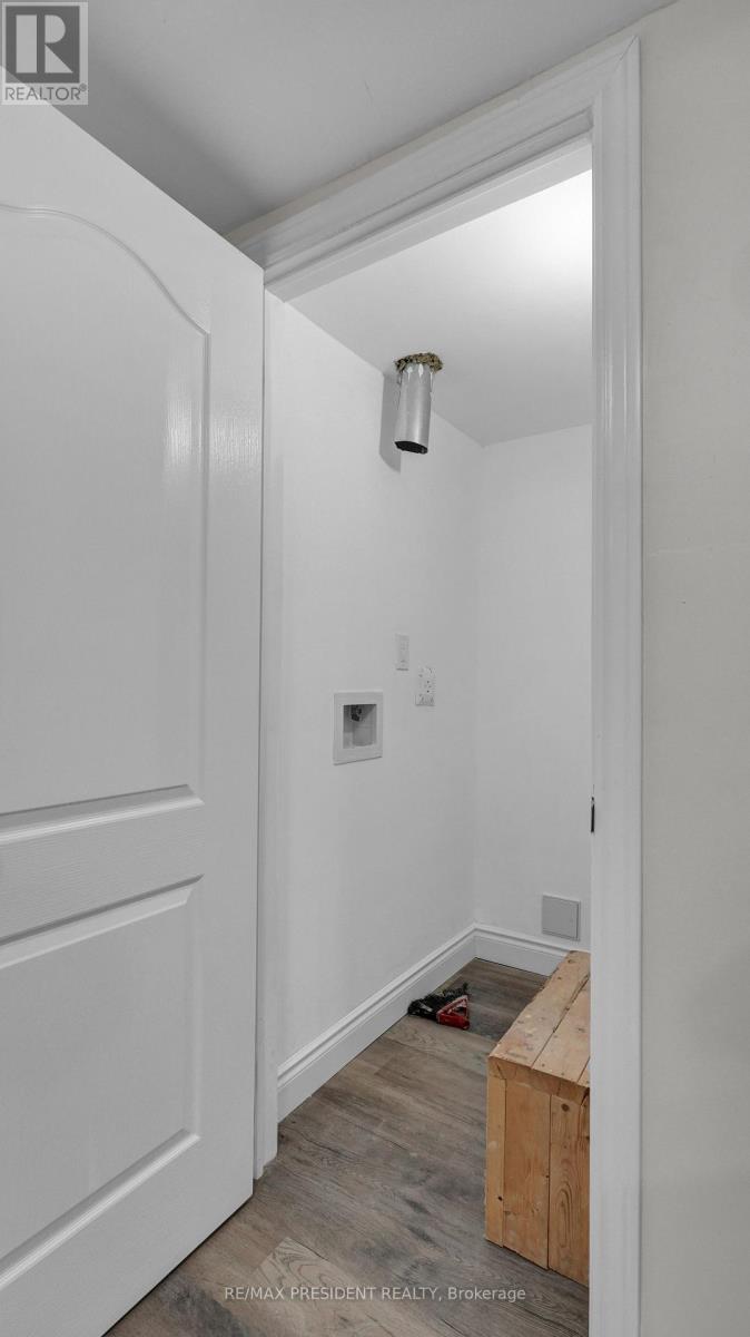 105 EVA DRIVE - 35