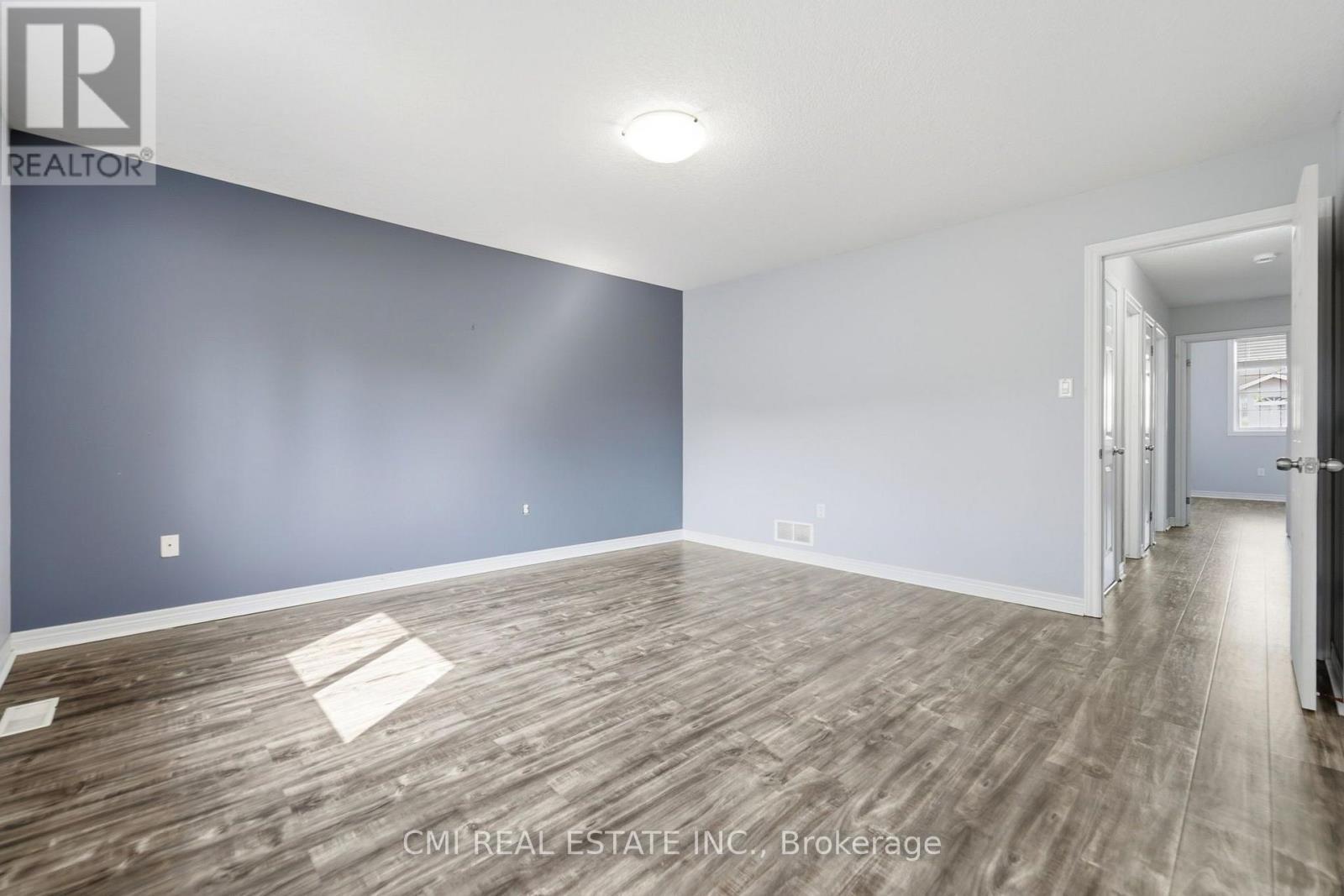 #40 105 BARD BOULEVARD - Image 17
