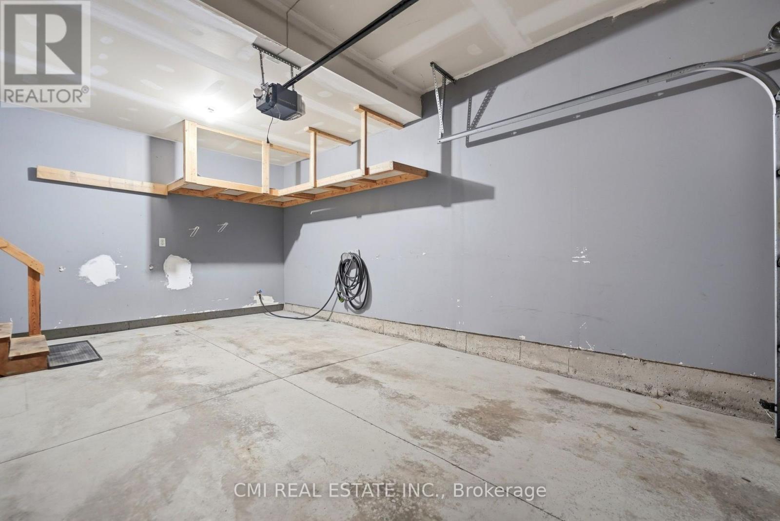#40 105 BARD BOULEVARD - Image 38