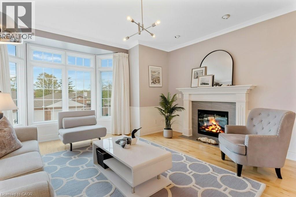 #4 341 GEORGE Street N - Image 6