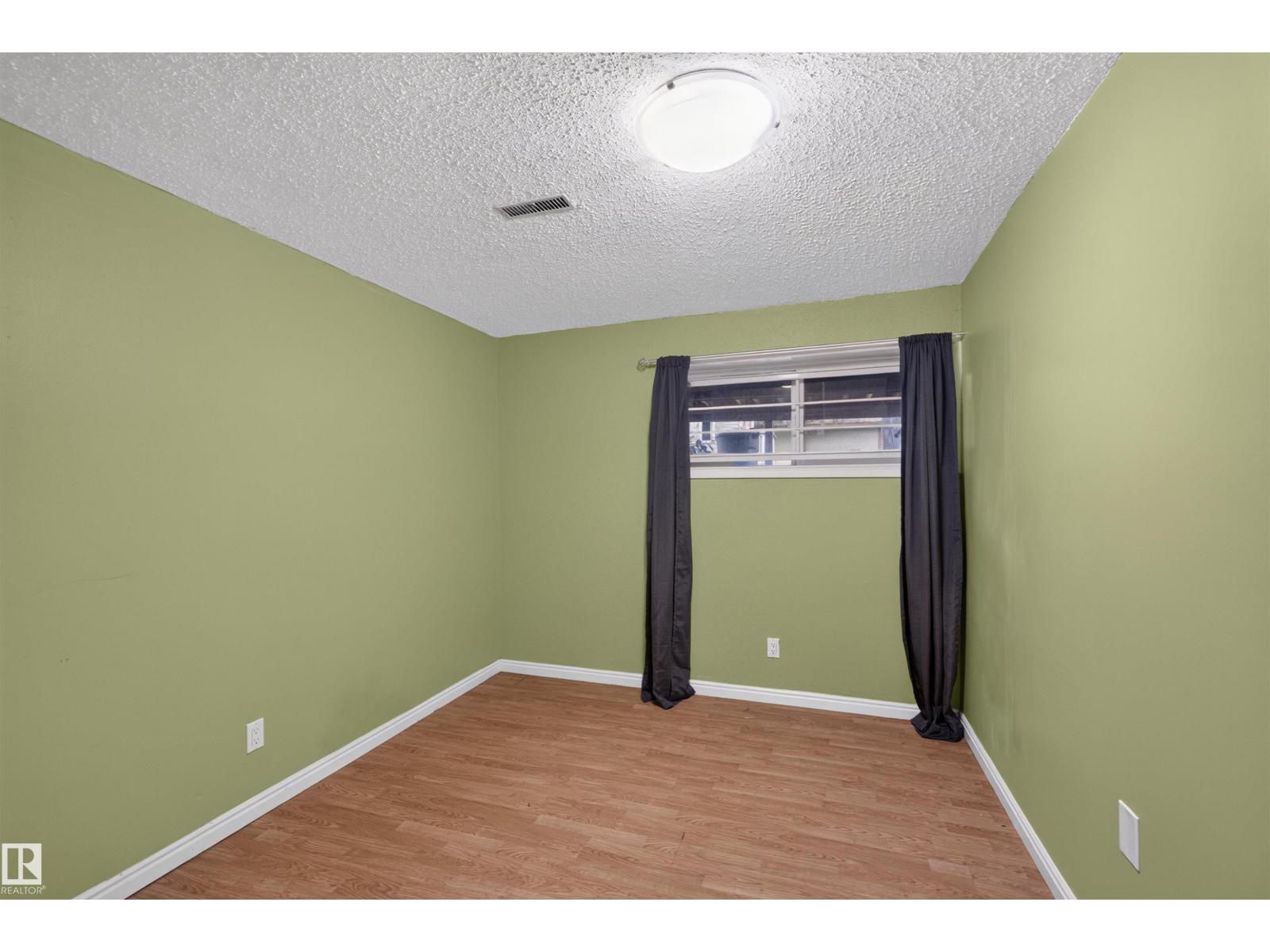 6235 13 Avenue NW - 27