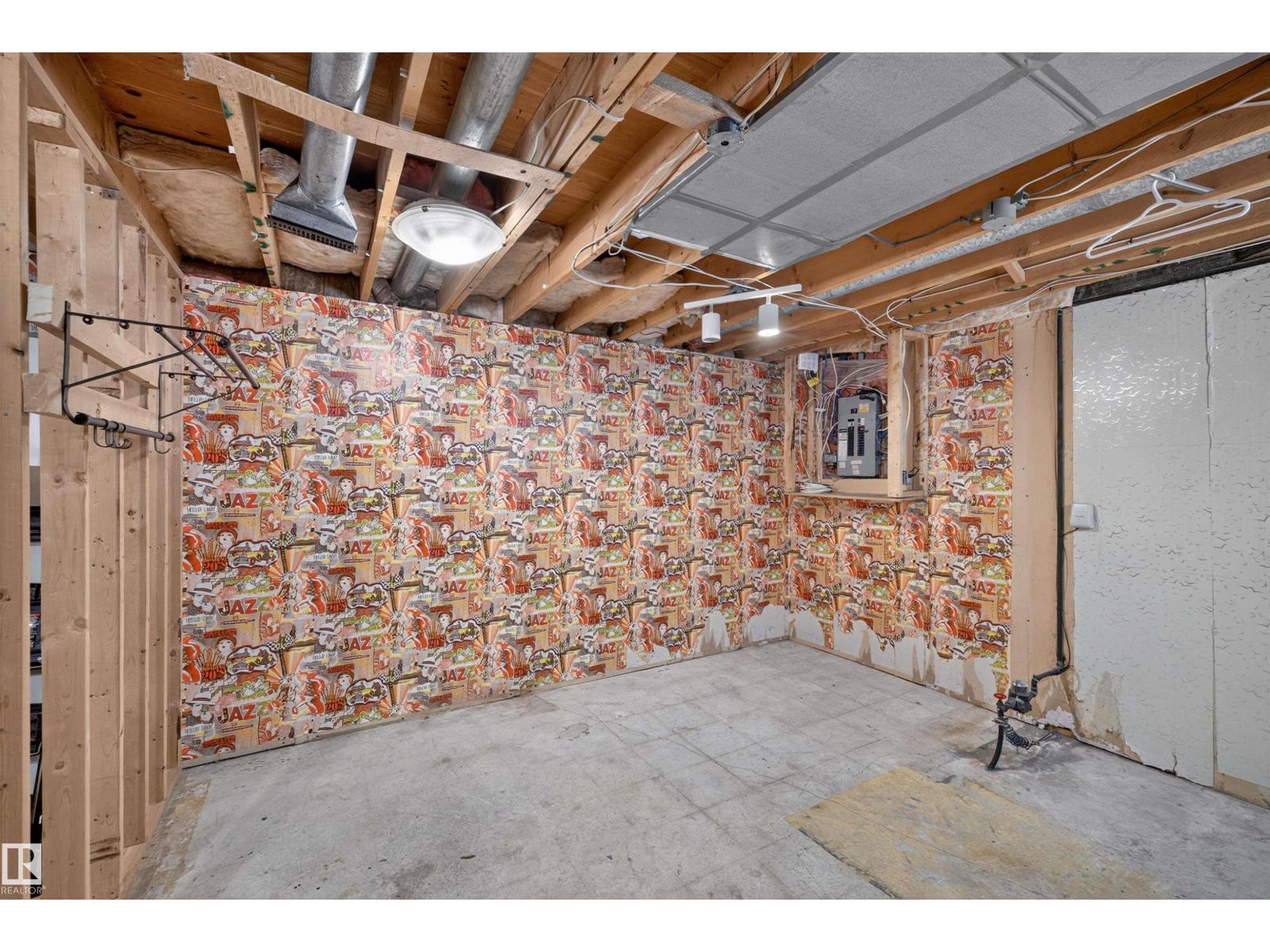 6235 13 Avenue NW - Image 29