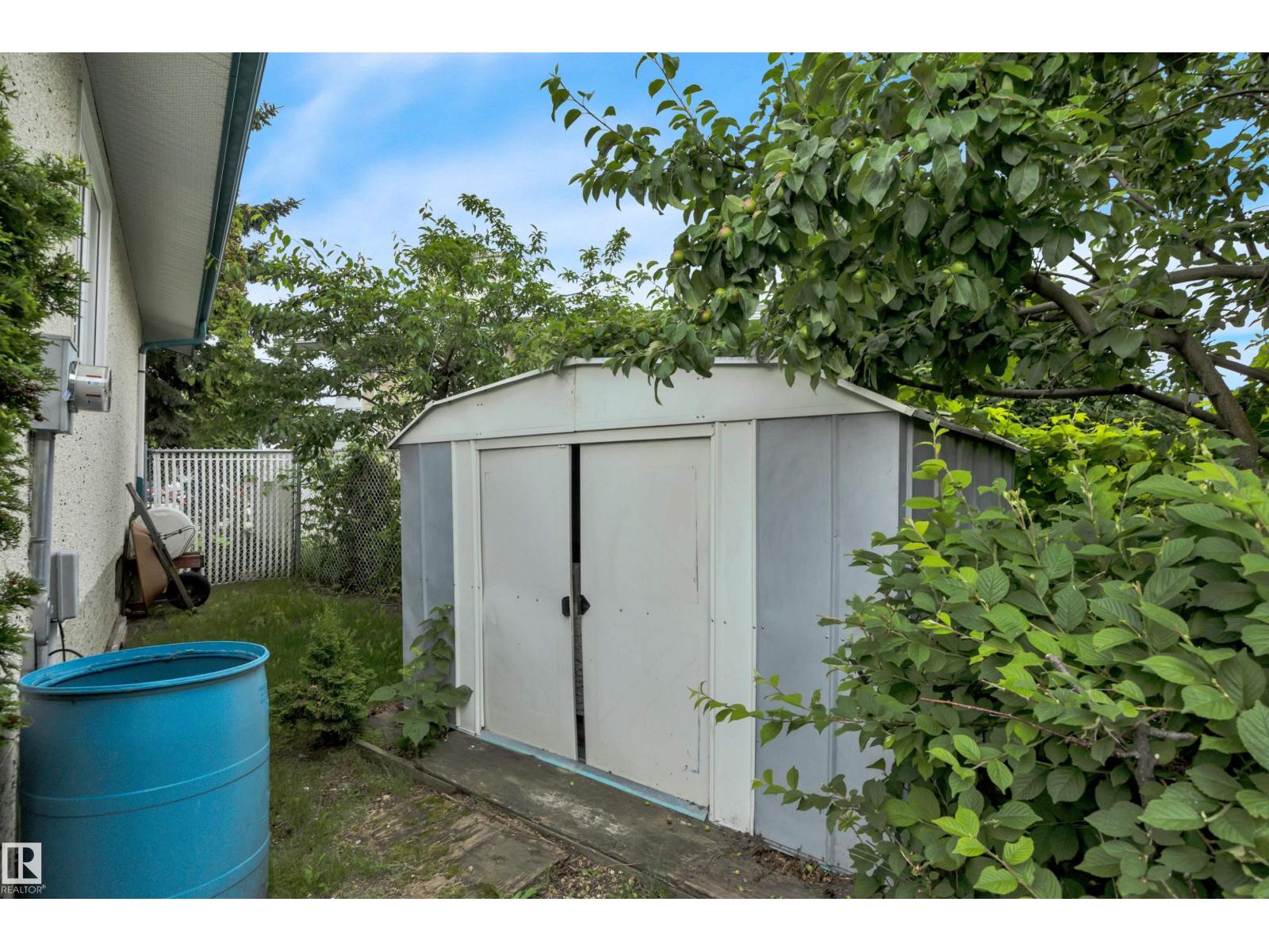 7604 149 AV NW - 52