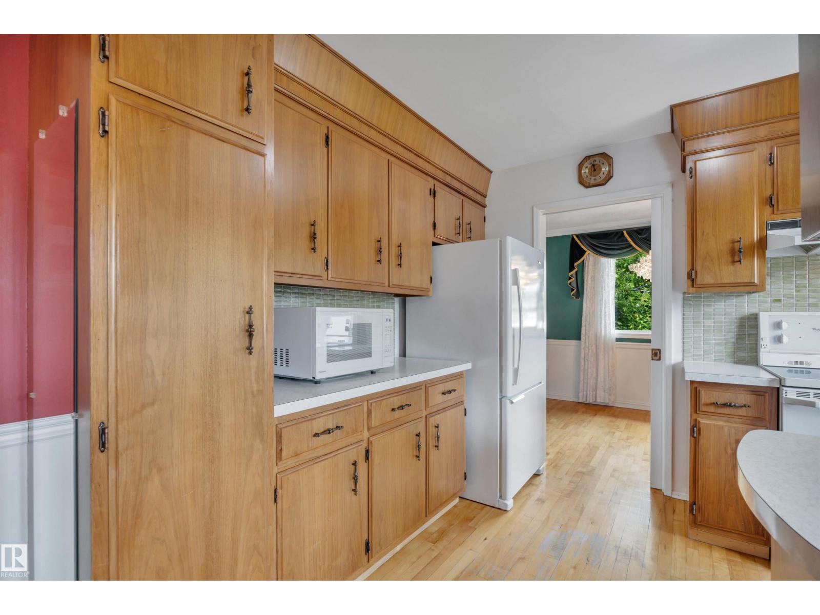 7604 149 AV NW - 18